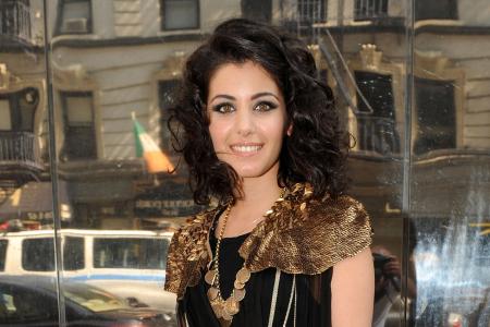 Katie Melua lacht über derbe Witze