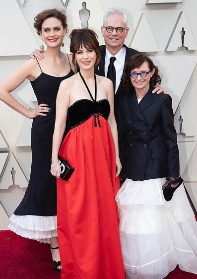 Zooey Deschanel, Emily Deschanel, Caleb Deschanel